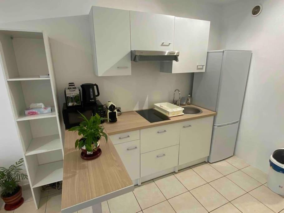 Logement Proche De La Plage Nice Exterior foto